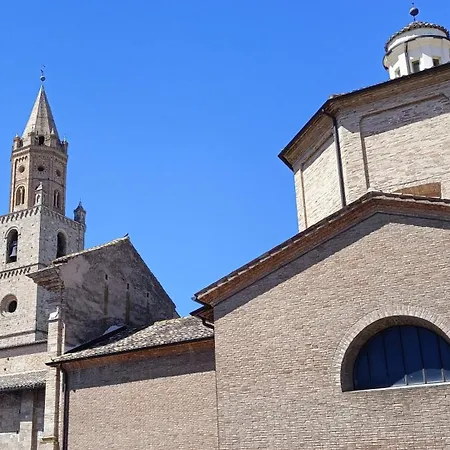 Mami In Centro Con Vista Cattedrale! Apartment Atri